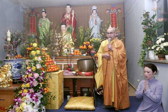 03 673623657 Đức: Chùa Phổ Đà Berlin hân hoan đón mừng năm mới *** GĐPT Đức Tâm gdptductam.com