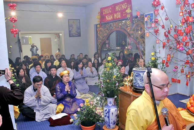 11 498556518 Đức: Chùa Phổ Đà Berlin hân hoan đón mừng năm mới *** GĐPT Đức Tâm gdptductam.com