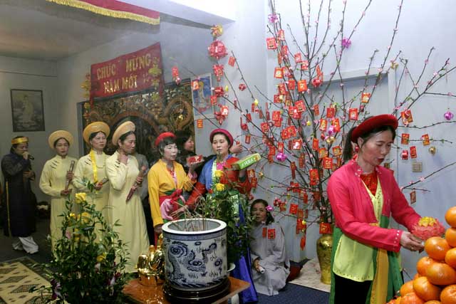 22 777526855 Đức: Chùa Phổ Đà Berlin hân hoan đón mừng năm mới *** GĐPT Đức Tâm gdptductam.com