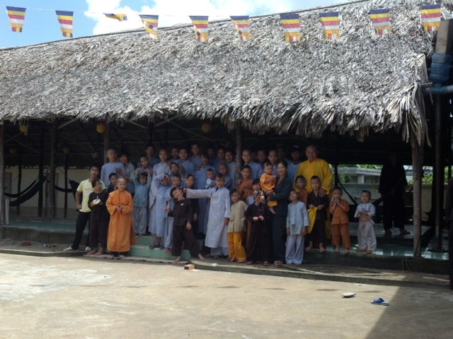 Hcm-Phát tâm hoàn thành tâm nguyện giúp đỡ thầy Trần Văn Bốn,đang an cư kiết hạ - 1