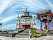 Những ngôi đền Phật giáo đẹp đến ngỡ ngàng ở Nga