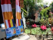 Công ty Thạch Bích lại tiếp tục quảng cáo trên cờ Phật giáo