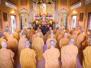 Chư Tăng Phật giáo Quận 10 tác pháp Tự tứ tại TĐ Ấn Quang