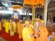 Cung thỉnh kim quan HT. Thích Toàn Đức nhập Bảo tháp