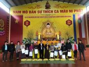 Hà nội: Chùa Khô – chùa LInh Quang tặng quà tết cho người nghèo