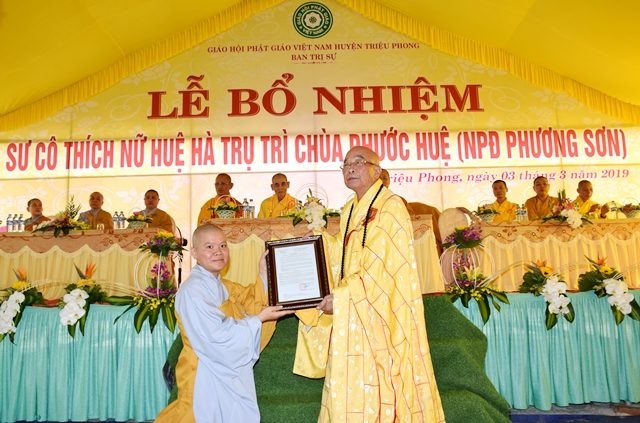 13. HT Trưởng BTS trao Quyết định