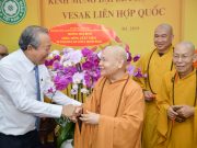 Phó Thủ tướng Thường trực thăm chúc mừng Phật đản Hoà thượng Chủ tịch