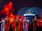 Trọng Tín cạo tóc trong “Đóa Sen Thiêng”