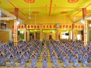 Hải Phòng: Thầy và trò trường THPT 25-10 về chùa Vẽ tu học