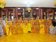 Hà Nội: Chư hành giả an cư tại Hà Nội đỉnh lễ Đức Pháp Chủ