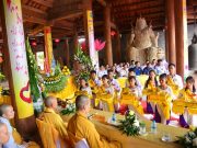 Quảng Ninh: Xúc động Lễ cài hoa hồng nhân mùa Vu lan Báo hiếu tại chùa Quán Âm