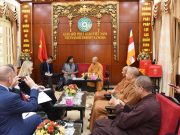 Hà Nội: Đoàn Ủy ban tự do tôn giáo Hoa kỳ gặp gỡ Chư tôn đức Hội Đồng trị sự TW GHPGVN
