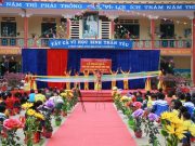 Lào Cai: Trao quà từ thiện cho học sinh Dân tộc có hoàn cảnh khó khăn