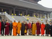 Hà Nam: Đại biểu Diễn đàn Phật giáo châu Á vì hoà bình (ABCP) thăm quan chùa Tam Chúc – Hà Nam