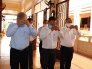 TPHCM: Lãnh đạo Chính quyền TP dâng hương tưởng niệm Ni trưởng Huỳnh Liên