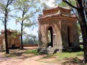 Huế: Chiêm ngưỡng 2 bảo vật quốc gia ở chùa Thiên Mụ