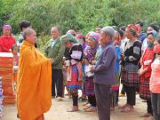 Đăk Nông: Tịnh xá Ngọc Đạt phát 200 phần quà “ Tết vì người nghèo ” tại xã Đăk R’măng.