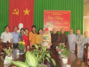 Đồng Tháp: Phật giáo Tp. Sa Đéc thăm, chúc tết lãnh đạo thành phố