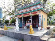 Bức xúc nạn đập phá miếu thờ giữa trung tâm Đà Nẵng