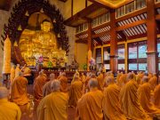 TP.HCM: Chư tôn đức lãnh đạo Phật giáo TP bố-tát tập trung tại Việt Nam Quốc Tự
