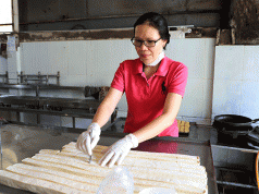 Khấm khá nhờ nghề làm đậu hũ