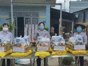 Ban Từ thiện xã hội Phật giáo tỉnh Cà Mau trao tặng 700 phần quà tại TP.HCM.
