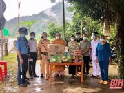 Thăm, tặng quà động viên lực lượng làm nhiệm vụ tại các chốt kiểm soát phòng, chống dịch