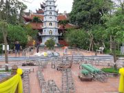 Chùm ảnh: Chuẩn bị tang lễ Đức Đệ tam Pháp chủ