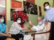 Lãnh đạo TP HCM chúc mừng thượng thọ cư sĩ Tống Hồ Cầm