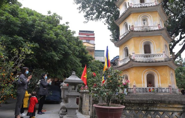 vnapotalnguoidanhanoiduxuanlechuadaunam5292740