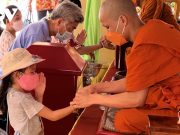 Lào đón Tết cổ truyền Bounpeemai trong bầu không khí yên bình