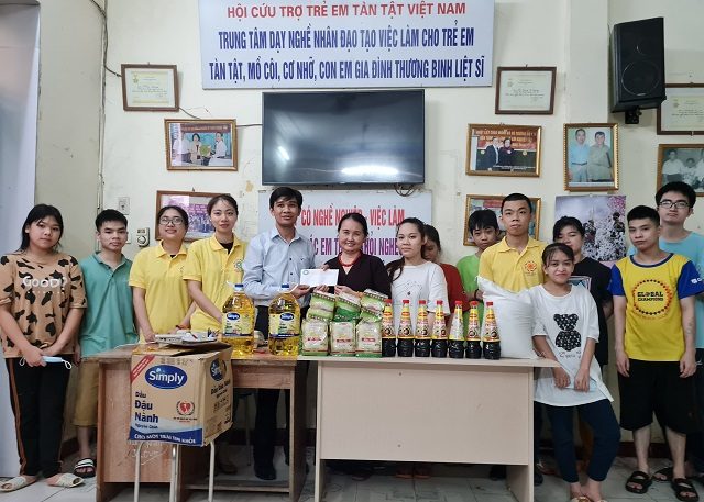 z3343359548382_b69bdc122cd052e6f41e1ed8bdb71f90