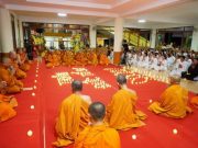 Kiên Giang: Đêm Hoa đăng, thiền tọa tri ân đến đức Tổ sư Minh Đăng Quang