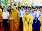 Lễ cầu siêu cho các Anh hùng liệt sĩ tại hang Tám Cô