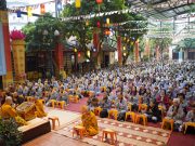 Ngày tu an lạc tháng mười một năm Nhâm Dần tại chùa Bằng