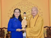 Chủ tịch HĐND TPHCM Nguyễn Thị Lệ thăm và chúc mừng Hòa thượng Thích Thiện Nhơn