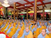 Vĩnh Long: TT. TS Thích Chân Quang giáo giới cho các Giới tử tại Giới đàn Đắc Pháp PL. 2567