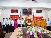 Hà Nội: Bí thư Thành uỷ chúc mừng mùa Phật đản PL.2567 tới BTS GHPGVN thủ đô