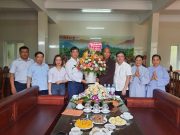 Nghệ An: Lãnh đạo UBND huyện Quỳnh Lưu chúc mừng Phật đản Ban Trị sự PG huyện