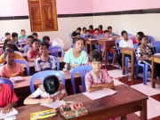 An Giang: Dạy chữ Khmer cho con em đồng bào tại chùa