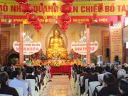 Hoà Bình: Phái đoàn Ban Hoằng pháp và Ban Kinh tế Tài chánh TW thăm, cúng dường trường hạ trong tỉnh