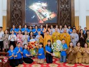 Hà Nôi: Đoàn Chư Tăng Ni Ban từ thiện TƯ – Phật tử đạo tràng Pháp Đăng-Quảng Ninh tùy hủy cúng dàng trường Hạ Sóc Thiên Vương