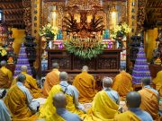 Hà Nội: Chư Tăng Ni Phật giáo huyện Sóc Sơn hướng lòng cầu nguyện cho những nạn nhân trong vụ hỏa hoạn tại Khương Hạ