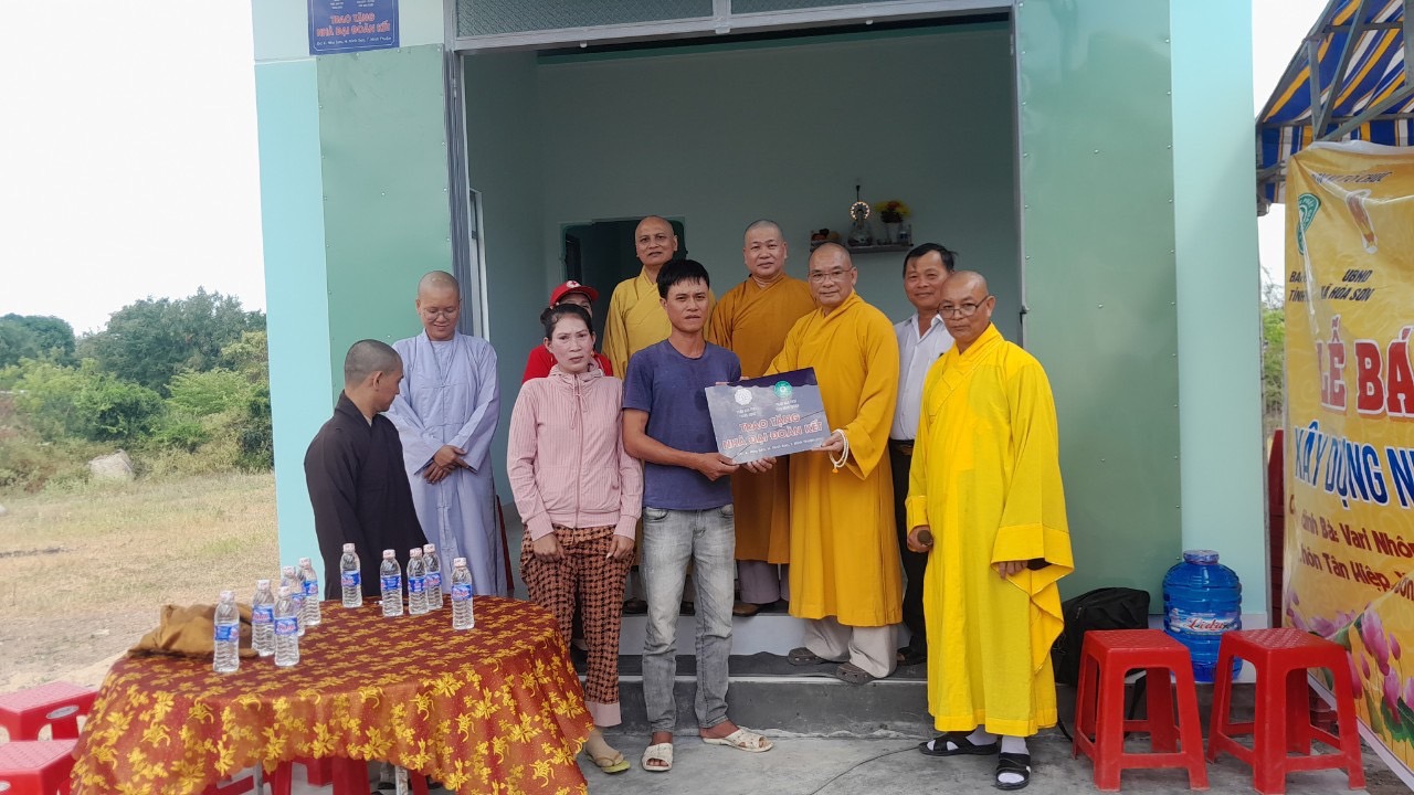 Ninh Thuận: Phân ban PTDT TƯ bàn giao xây dựng nhà Đại đoàn kết