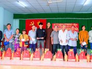 Hội từ thiện Phật Quang tặng 100 phần quà Tết cho người nghèo tại TX Gò Công