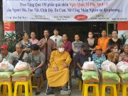 TP.HCM: Chùa Huyền Trang trao tặng quà nhân ngày Quốc tế Phụ nữ 8-3