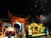 Hà Nội: Lần đầu tiên hàng nghìn người dân thôn Xuân Tàng được tham gia Rước Phật đản sinh