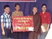 Hải Dương: Chùa Tường Vân trao tặng “Nhà Chữ Thập Đỏ” cho bà Nguyễn Thị Hồng nhân dịp Phật đản và sinh nhật Bác