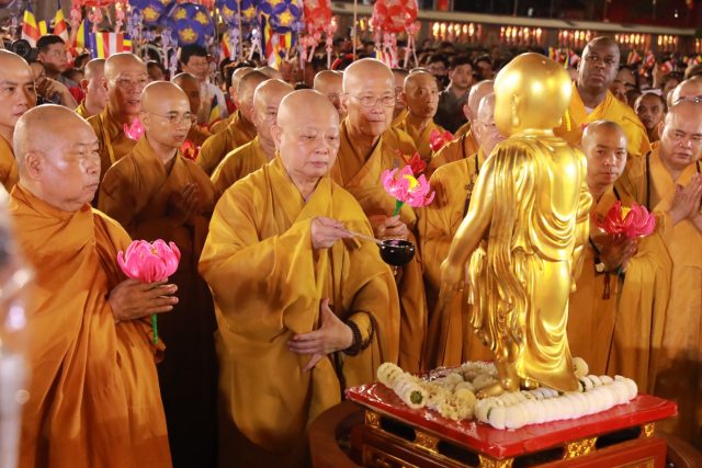 z5444560384396_2ef52019cab182fa5bd63ae81e974843