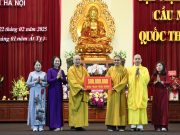 Trao tặng Tủ sách Phật Quang cho học sinh vùng cao